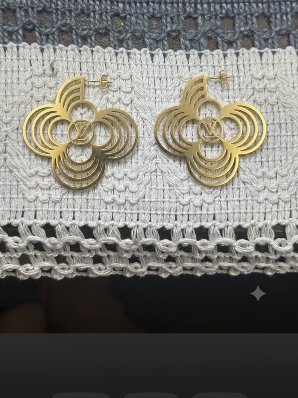 Brand new Fashion Jewelry Gold Floral Openwork Drop Earrings